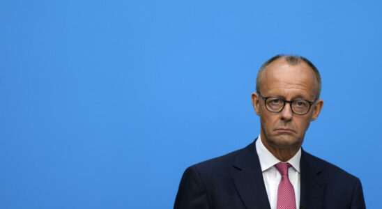 Right wing nominates ultraconservative Friedrich Merz as candidate for chancellor in