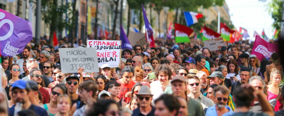 Several organizations denounce the arrival of Michel Barnier at Matignon