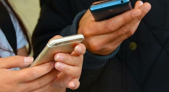 Smartphones banned in schools in the Netherlands