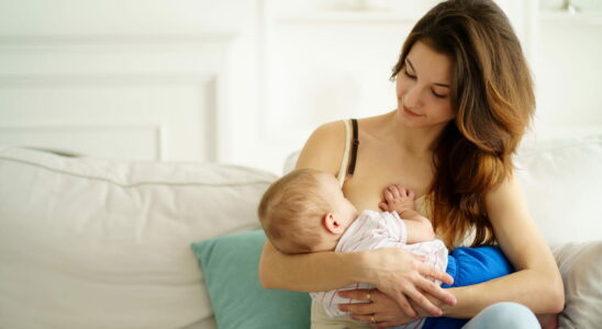 This Easy Breastfeeding Technique Will Change Your Life Hands