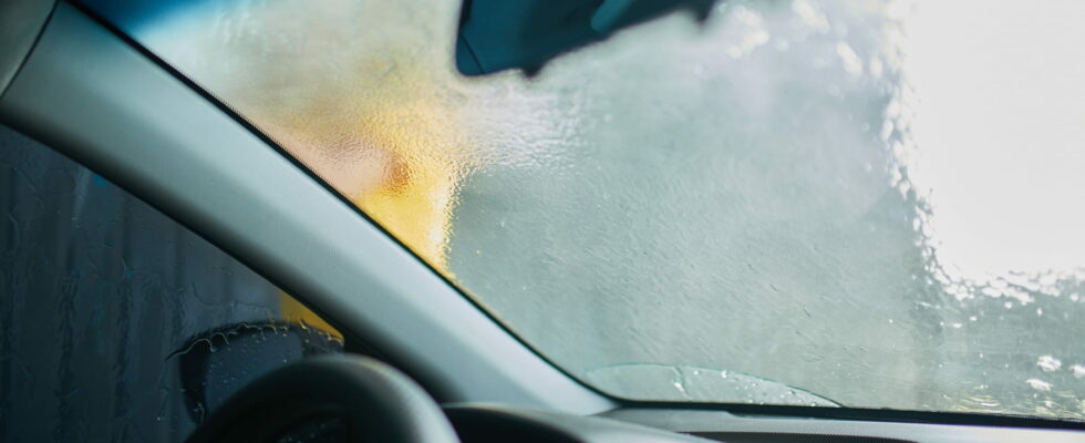 This tip to prevent fogging on the windshield works every