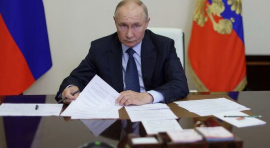 Vladimir Putin orders sharp increase in army personnel