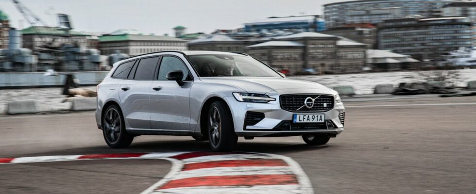 Volvo Cars breaks promise of electric cars Bets on petrol