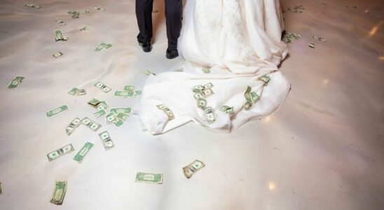 Weddings are becoming more and more expensive… for the guests