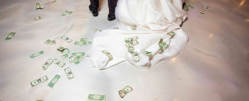 Weddings are becoming more and more expensive… for the guests